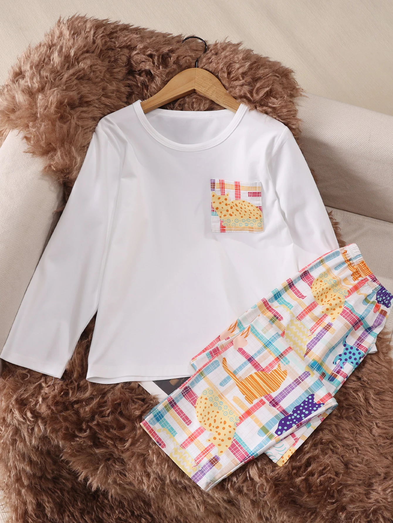 

Two piece sets Same style home clothes for boys and girls pajamas comfortable and casual pullover autumn and winter boys' line k
