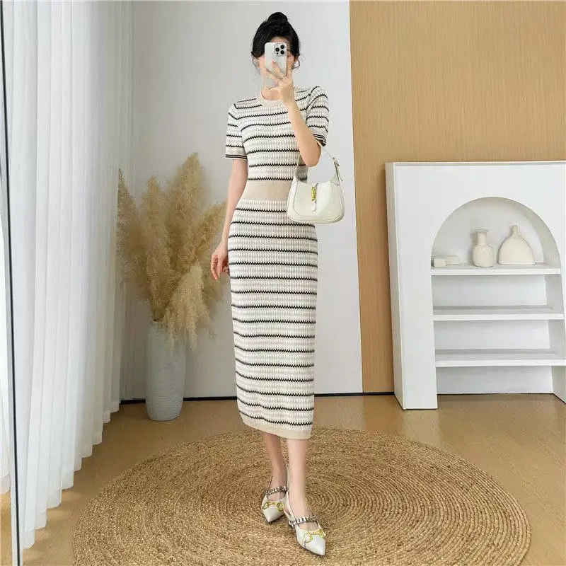 New Elegant Striped Knitted Dress For Women Summer O-Neck Short Sleev Tunic Slim Long Dress Casual Office Lady A-line Dresses