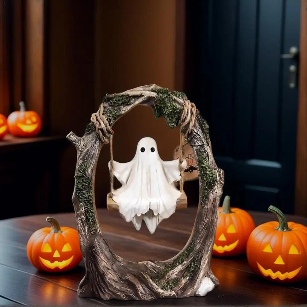 Ghost On A Tree Swing ฮาโลวีนน่ารัก Ghost Tree Swing ตกแต่งเรซิ่น Spooky รูปปั้นตกแต่งบ้านสําหรับโต๊ะ Windowsills