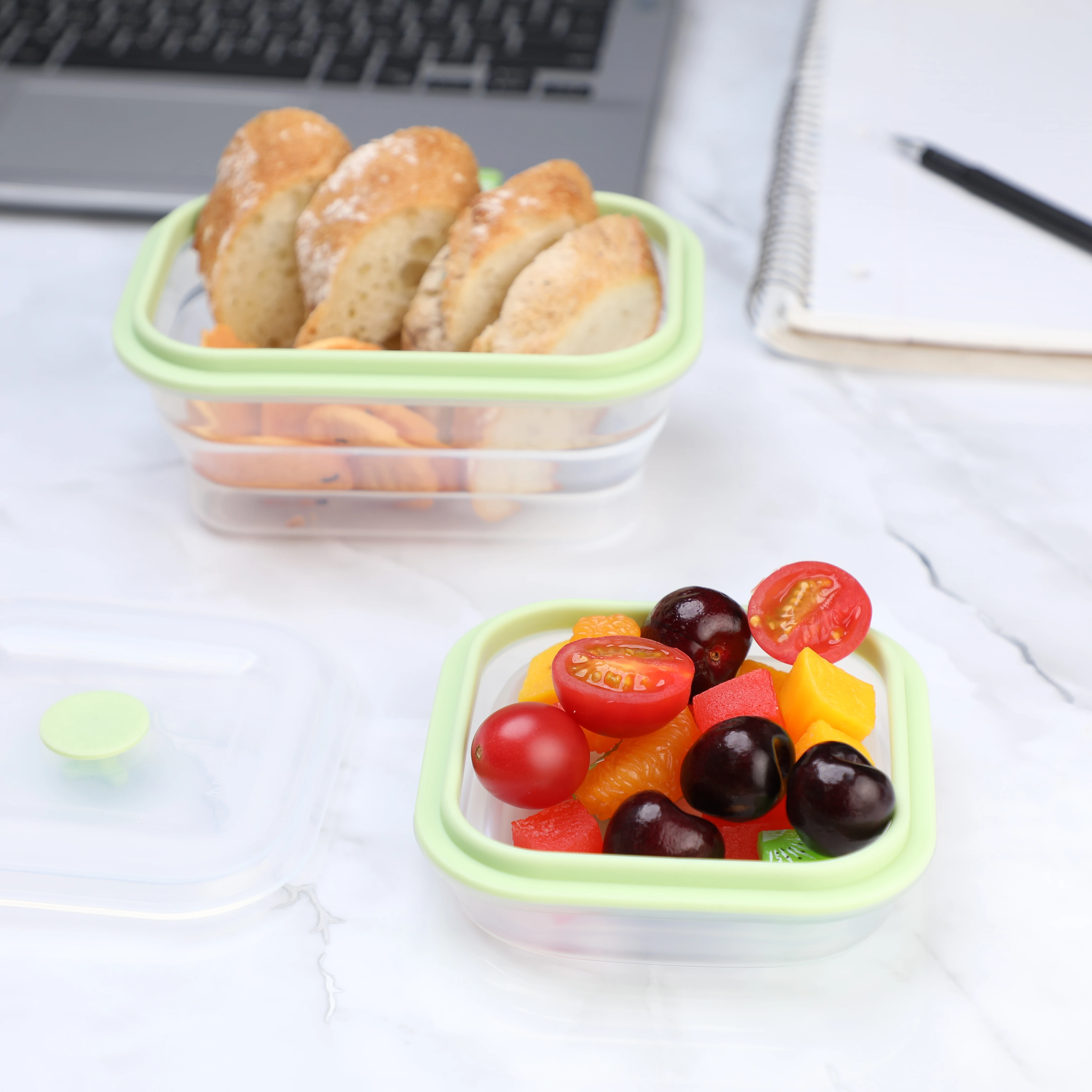 silicone-snack-containers-for-kids-food-containers-with-lids-fruit-container-for-lunch-foldable-lunch-container-for-kids