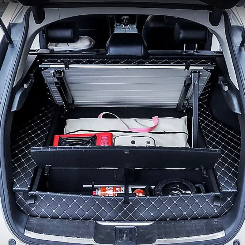 Change the trunk to a bed, sleep in the car, fill in the rear seat for storage, and modify rear row.