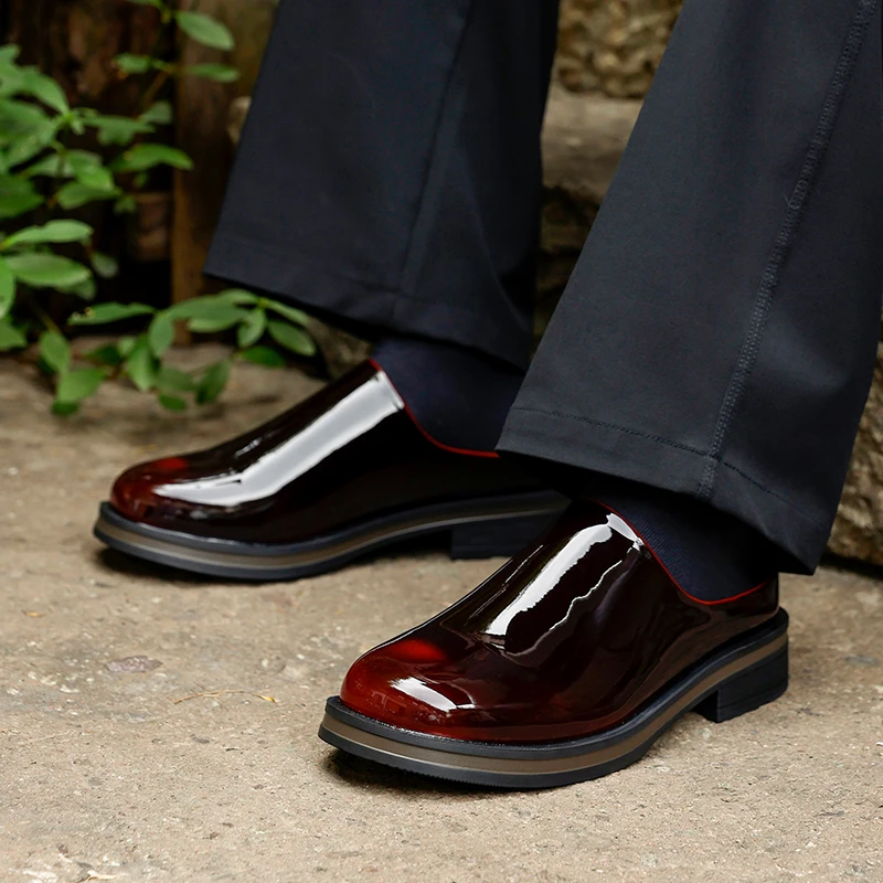 Patent Leather Mules Half Slippers Backless Casual Shoes Big Size Platform Man Slip On Flat Sneakers Thick Bottom Slides Sandals