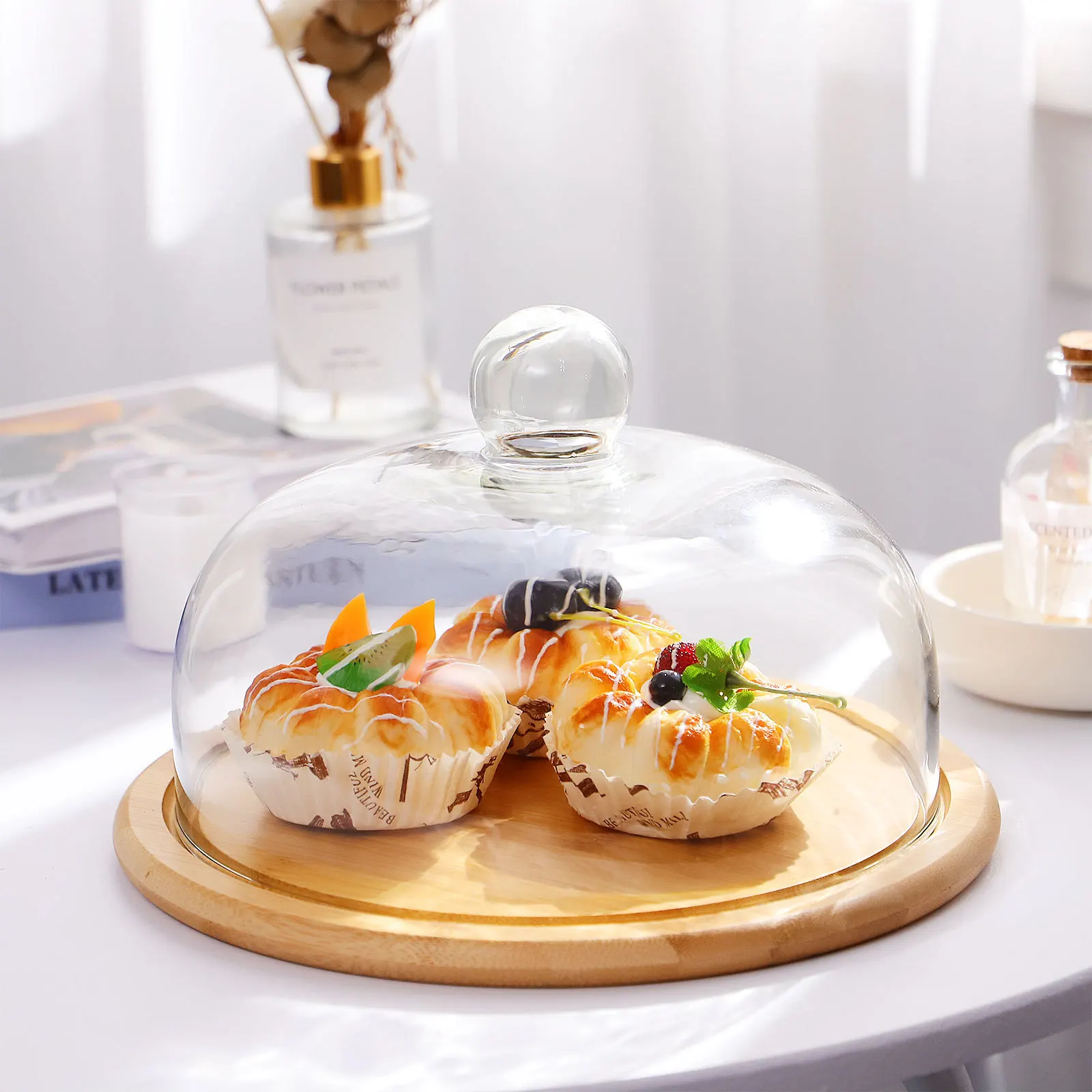 

1Set Cake Plate Wood Server with Glass Dome Clear Cake Holder Dessert Display Stand Food Tray for Parties Weddings