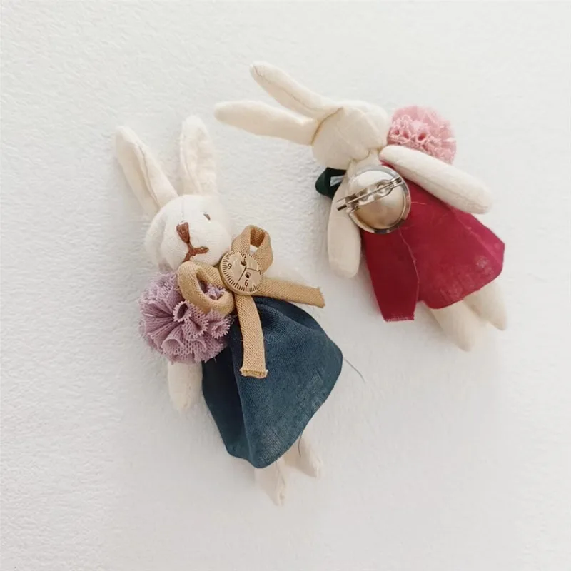 Cute Rabbit Plush Brooch Animal Fabric Pin for Women Daily Office Wear Bag Decoration Premium Choice Versatile Stylish