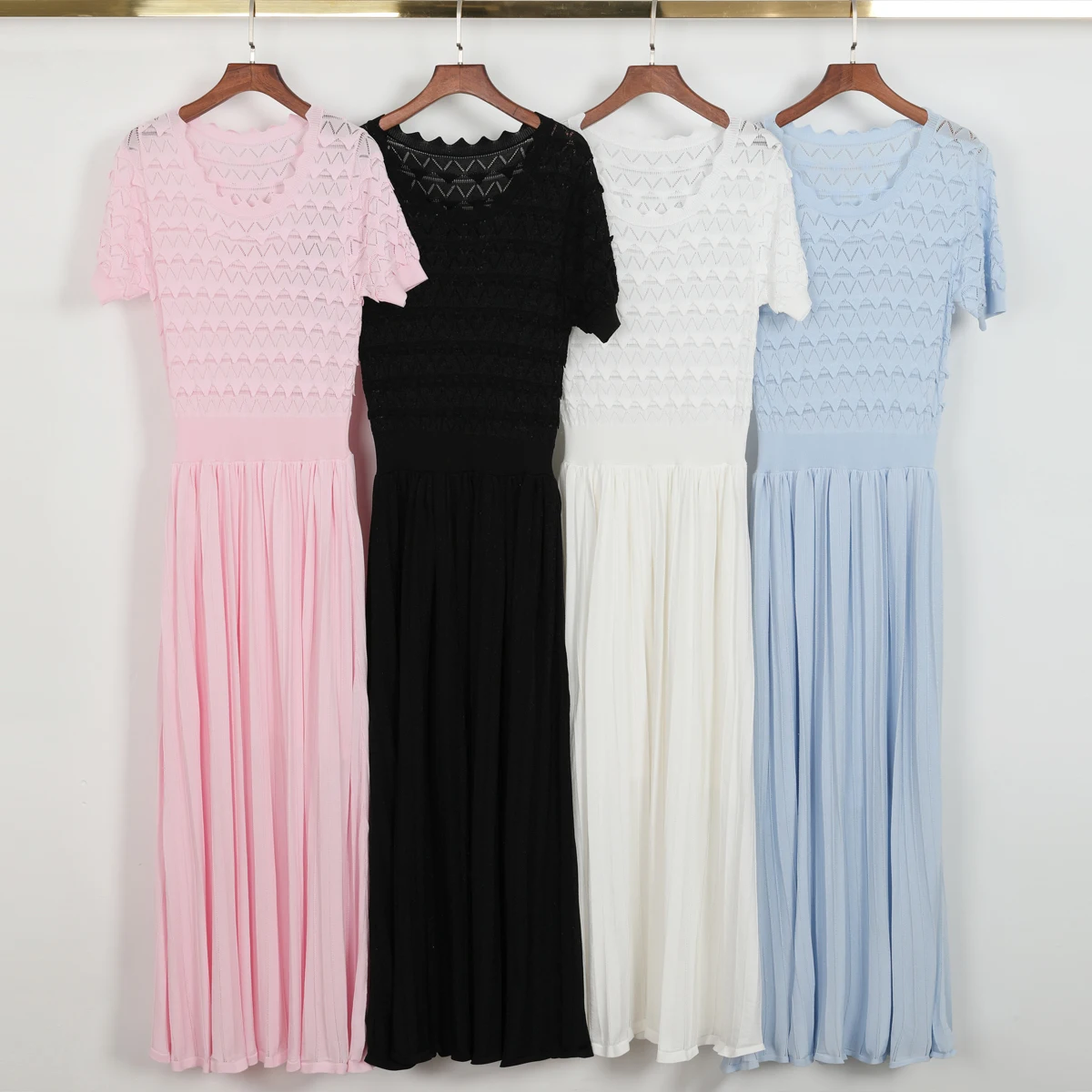 

2693 High Quality Summer New Fashionable Elastic Knitted Heavy duty Hollow Slim Short Sleeve Long Women Dress