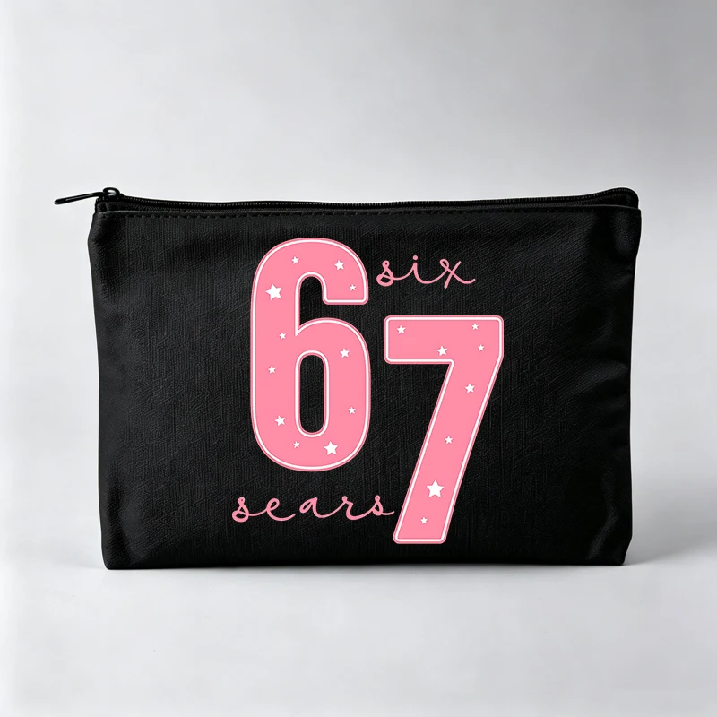 Women's Number 67 Star Print Makeup Bag, Zipper Cosmetic Pouch for Daily Use