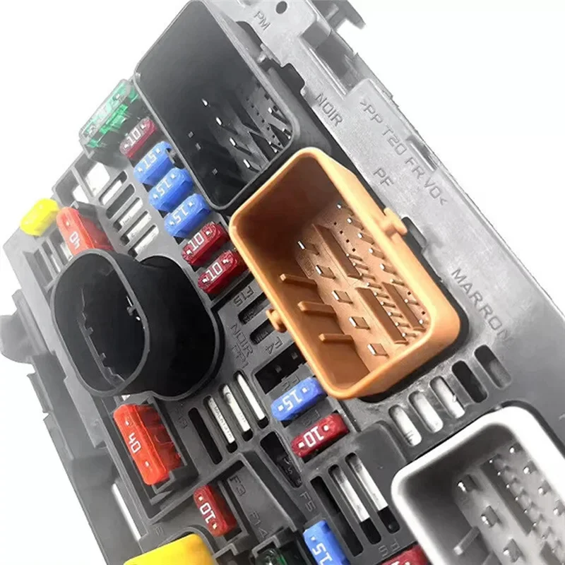 

НОВЫЙ блок предохранителей, сервопривод двигателя BSM R05 = R20 9675879480 9809742880 6500ET для 307 308 408 Citroen C4 9807028780