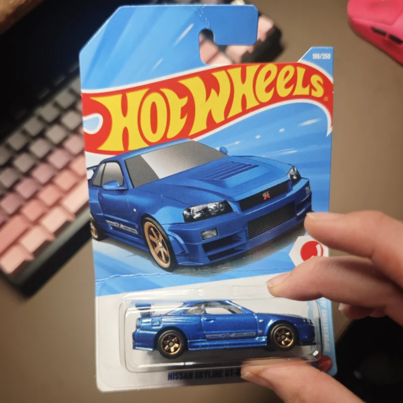 Hot Wheels - Coche de Carreras de Aleación Fundida a Presión, BMW M4 GT3, Nissan Skyline GTR R34, Ferrari, Toyota F1, Vehículo Coleccionable para Entusiastas