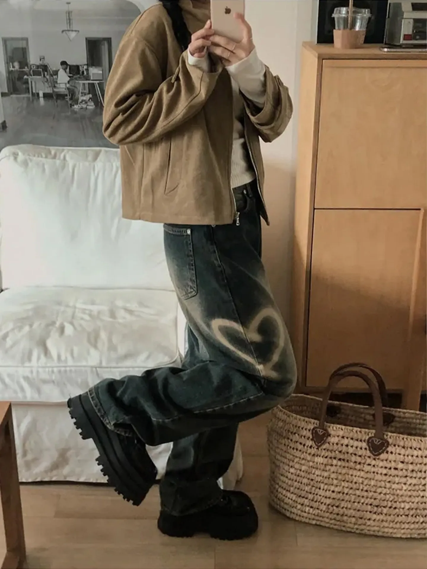 

Vintage Street Korean Style Heart Spray Painted Wide Leg Straight Cut Jeans Slimming Long Pants High Waist Zipper Closure