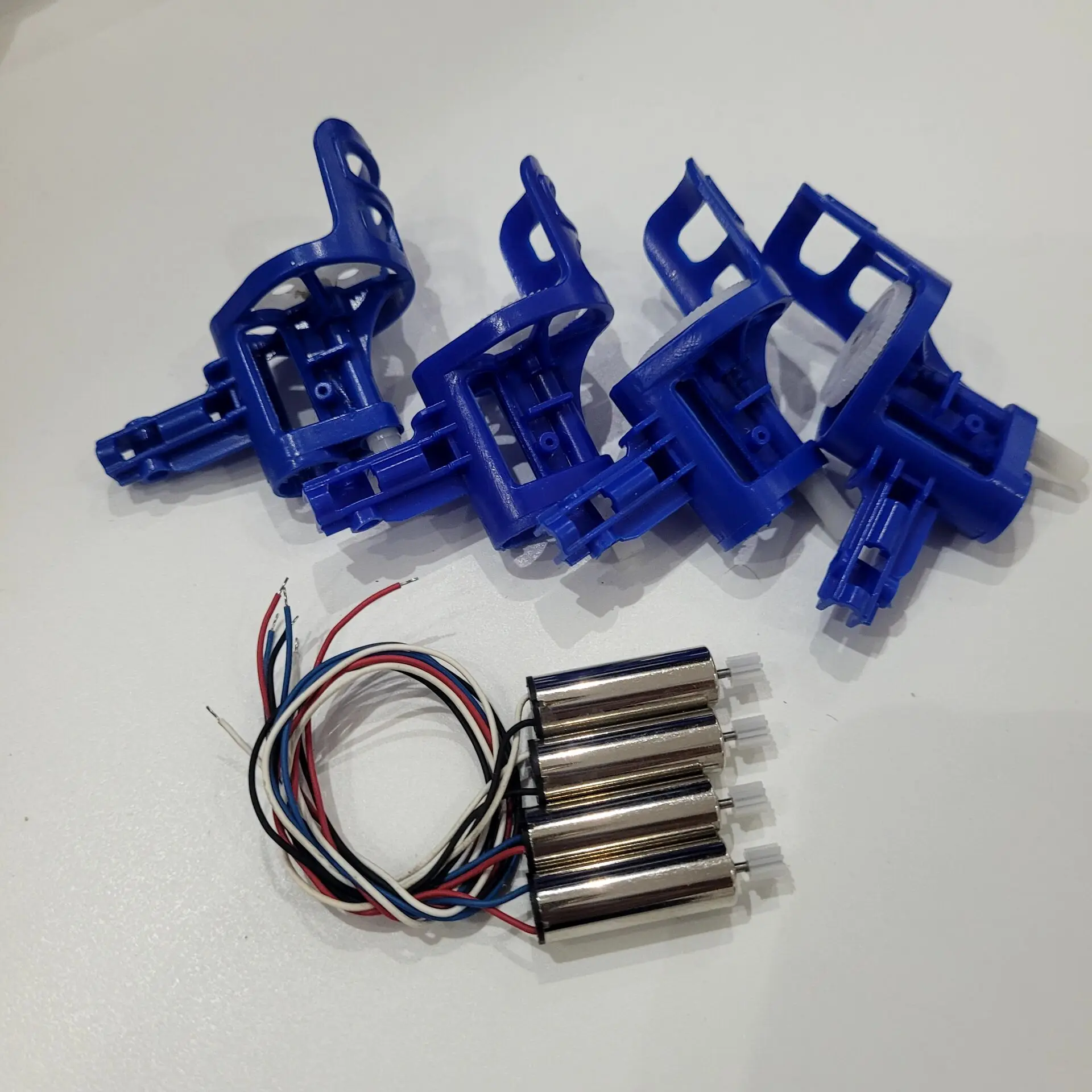 

SYMA X5C X5C-1 Комплект запасных частей для дрона, 4 шт., двигатель + 4 шт., аксессуар для основания двигателя