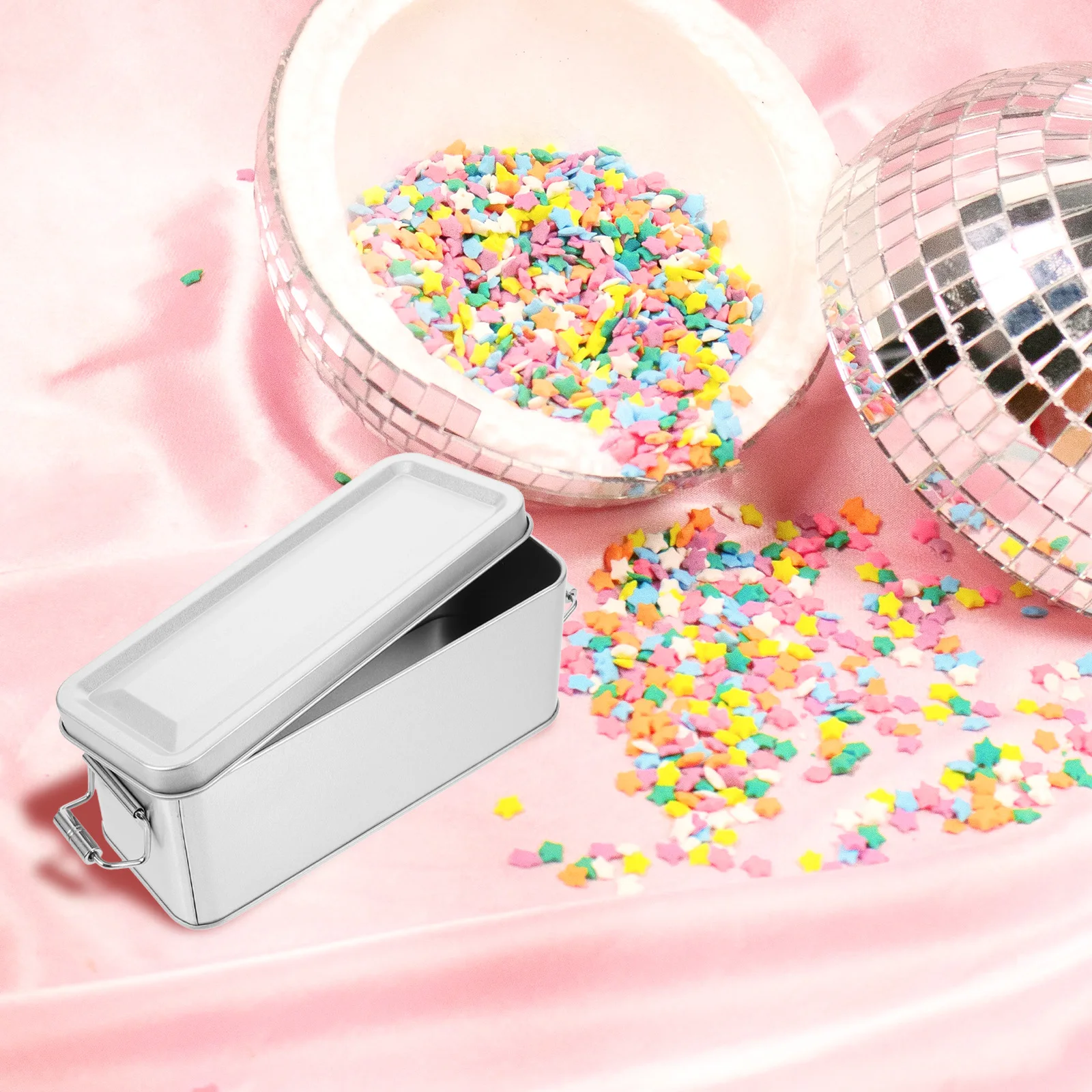

Lightweight Silver Rectangular Iron Cookie Box Candy Tin Storage Decorative Gift Box Festive Atmosphere Packaging