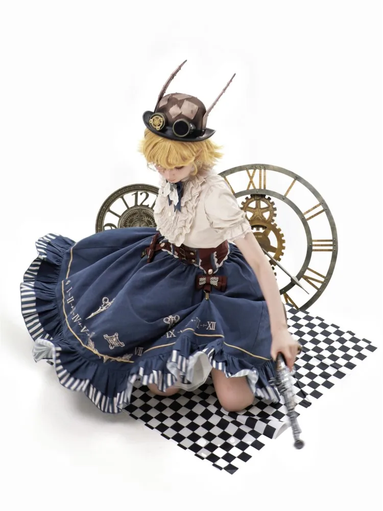 قميص تنورة مكون من قطعتين على طراز البخار