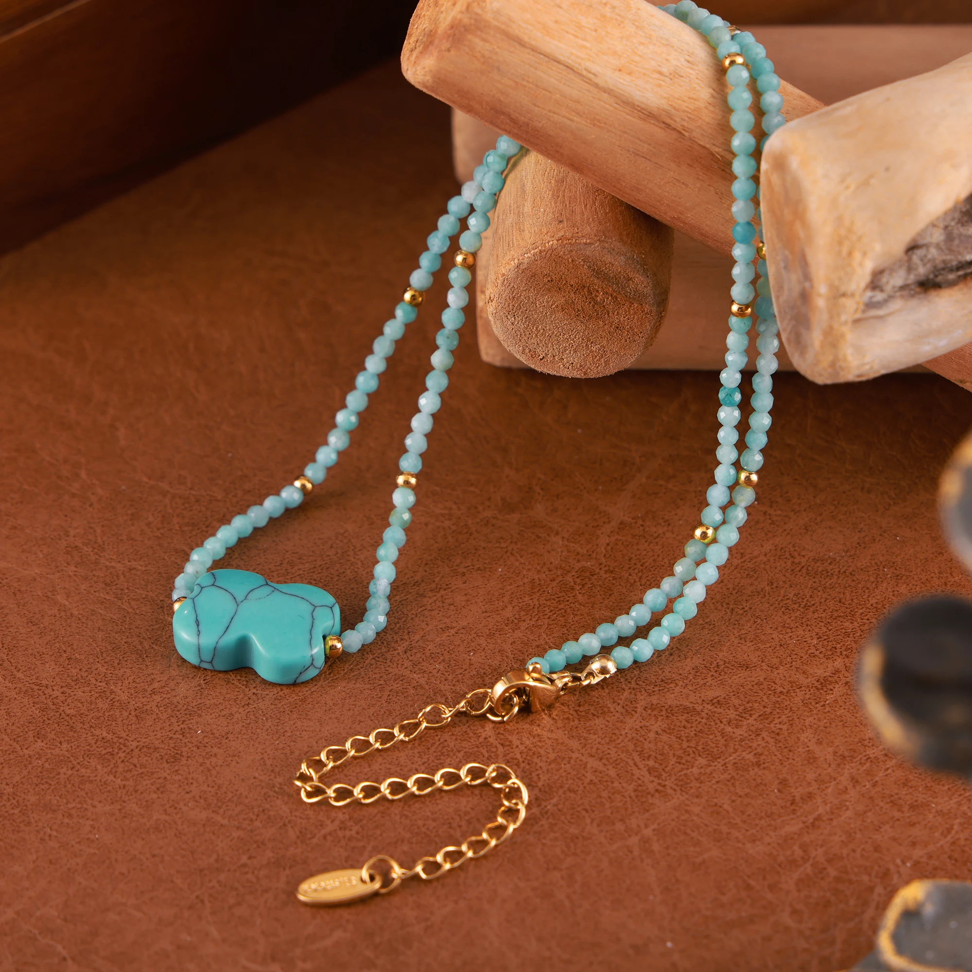 

Fashion Natural Stone Stainless Steel Beaded Chain Vintage Necklace Blue Square Pendant Necklace for Women Waterproof Jewelry