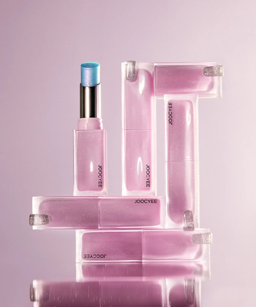 

Glazed Rouge 2.0 Ultra Shine Стойкое и увлажнение Яркое, кристаллическое и увлажняющее отбеливание с 3D-эффектом