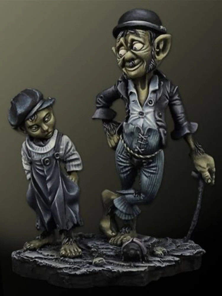 

New Unassembled 1/32 54MM Old and children stand 54MM Resin Figure Unpainted Model Kit