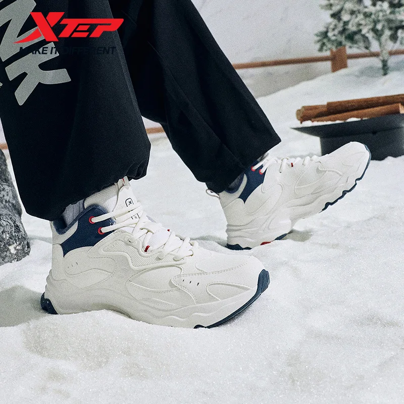 

Xtep Cotton Shoes For Men 2025 Winter New Arrival Strong Wrapping Shock Absorption Cushioning Non-Slip Sneakers 875419370010