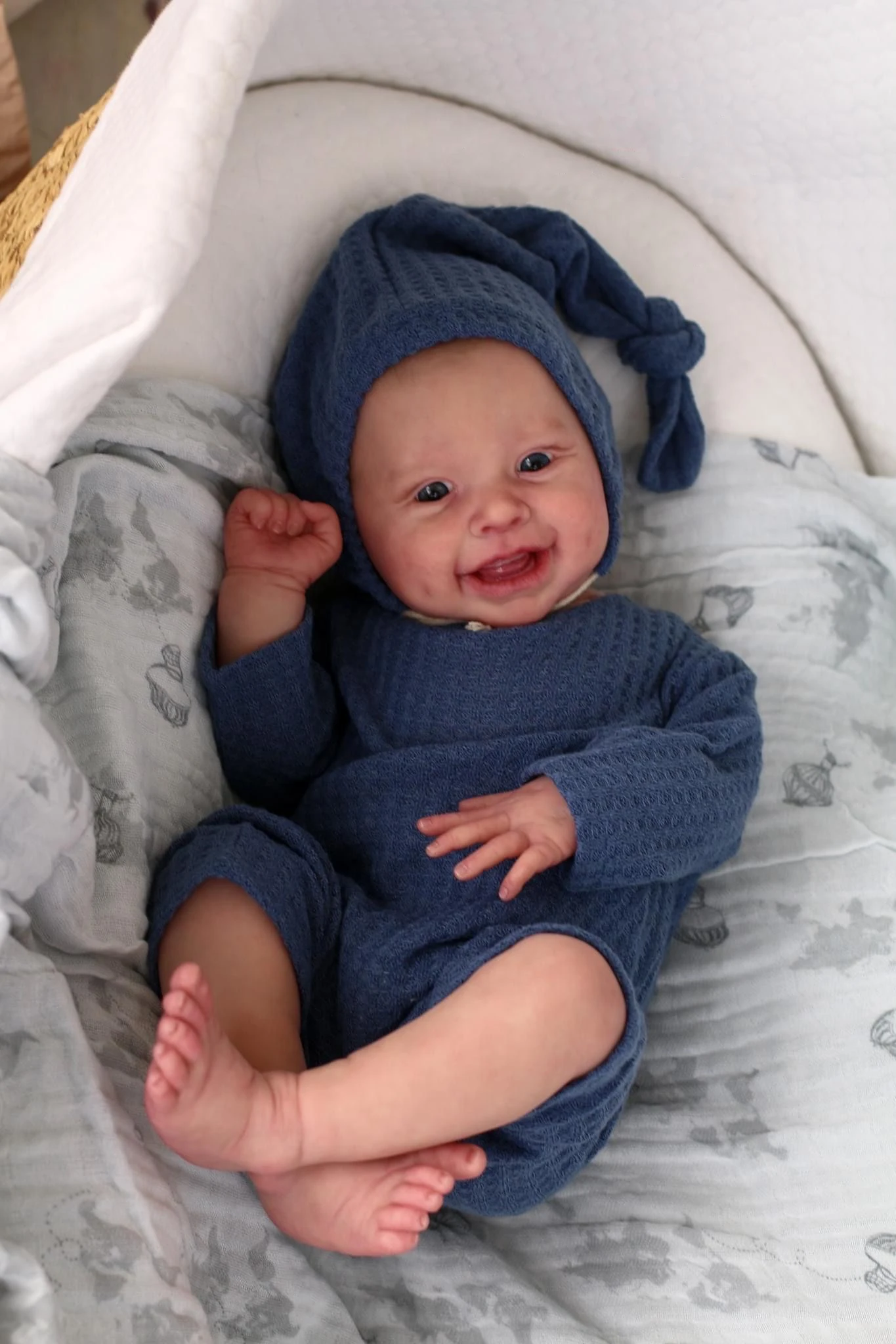 NPK 19'' Handmade Reborn Harper Lifelike Bebe Soft Touch Cuddly Baby Multiple Layers Painting 3D Skin Children Christmas Gift