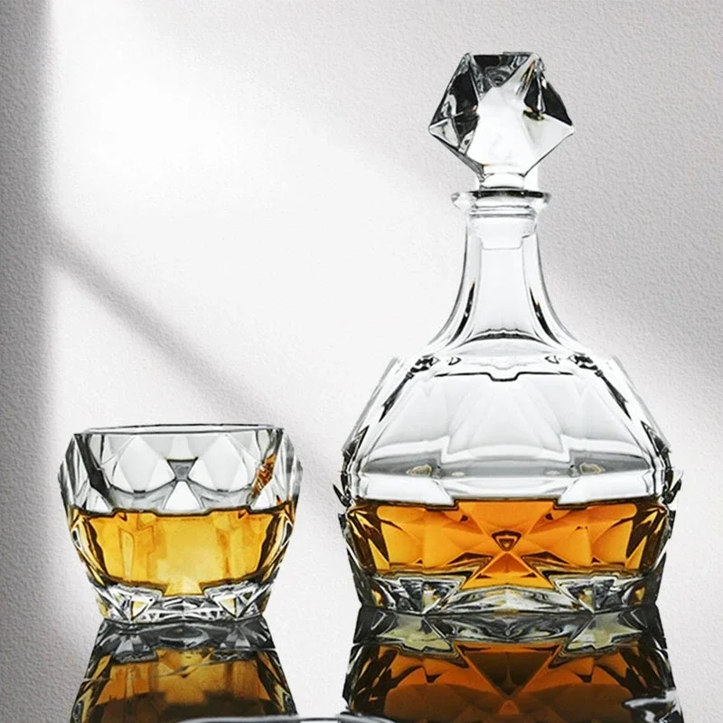 Czech imported crystal glass, whisky cup, high-end luxury, gift giving, wine dispenser