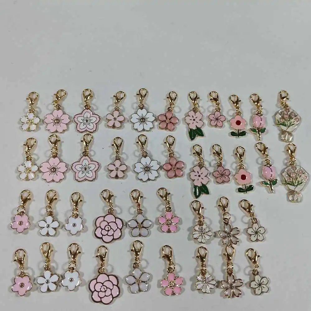 40Pcs Flower Charms White Pink Blossom Clip on Charms with Lobster Clasp Dangle Flower Pendants for DIY Keychain Bracelet Purse