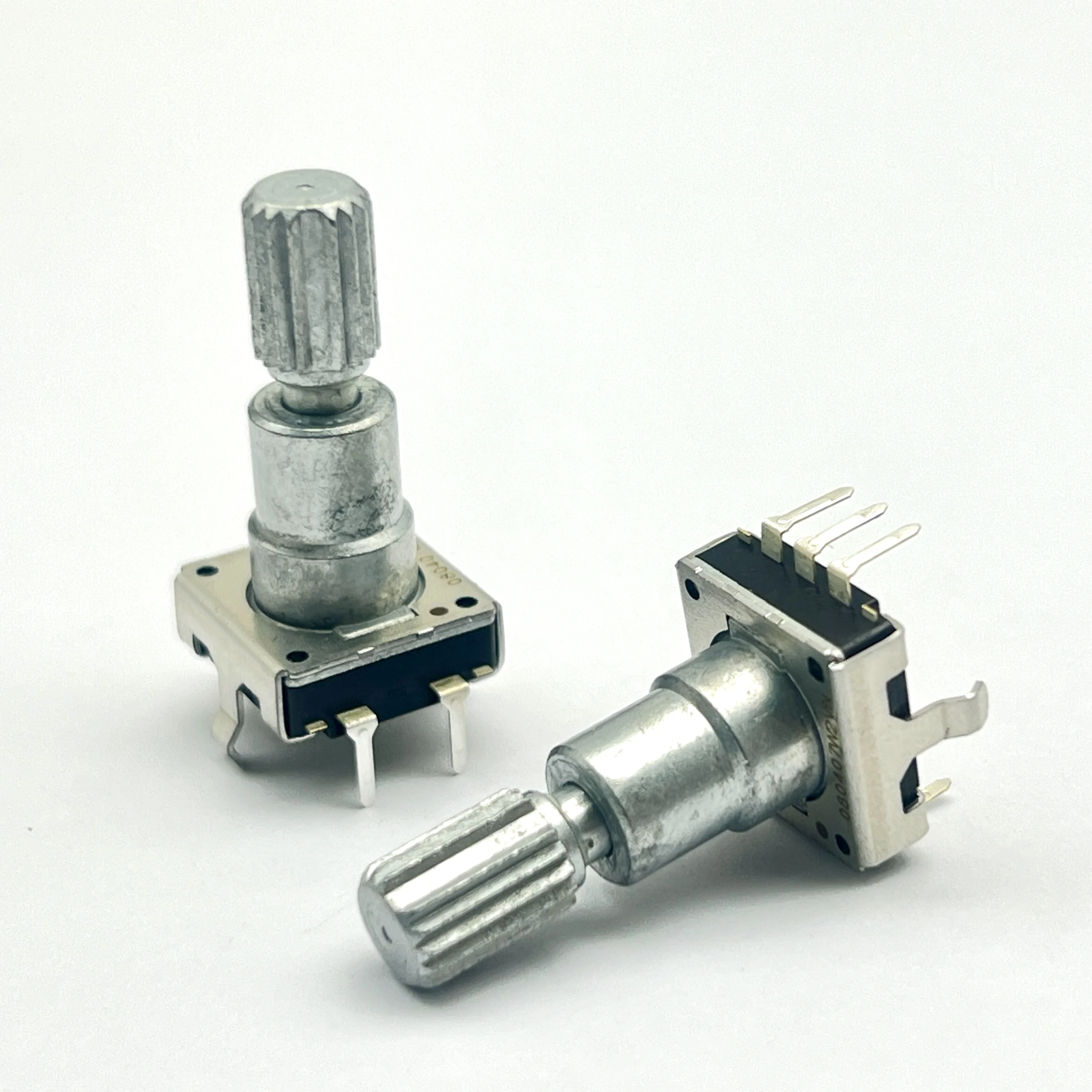 1 piece of Japanese EVED series car EC11 encoder 16 positioning 8 pulse belt press switch handle length 20mm