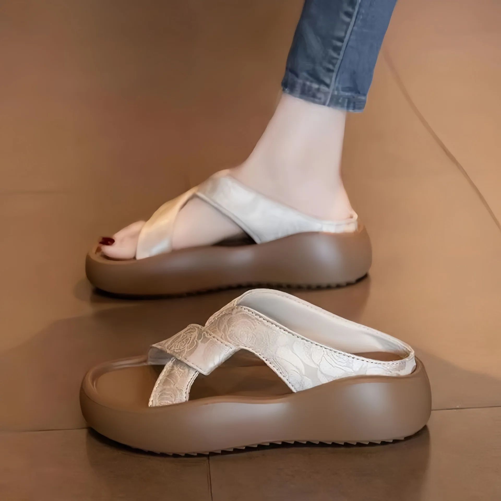 

Slippers female summer wear 2026 new fairy shoes style platform beach sandals fashion stepping on shit feeling one word