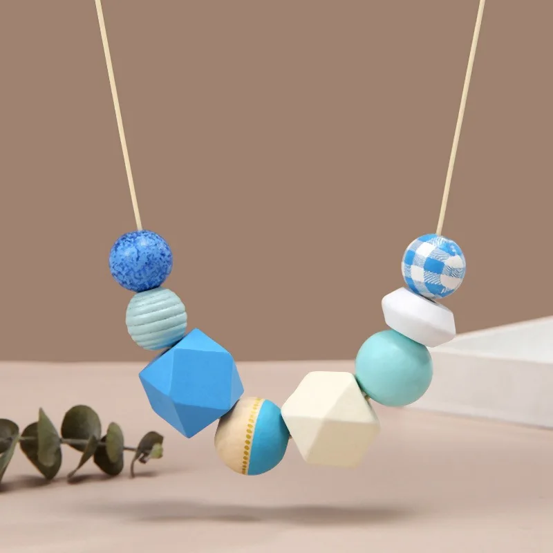 Geometric wooden pendant, beaded necklace, women's retro ethnic style collarbone chain, cross-border new popular jewelry wholesa