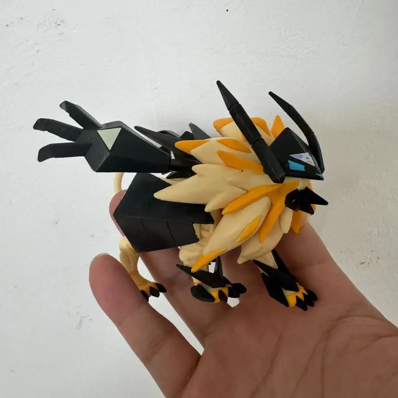 1：20 Scale World CANDY TOY Necrozma Sun and Moon Suicune Entei Raikou PB Limited Action Figure Model Toys