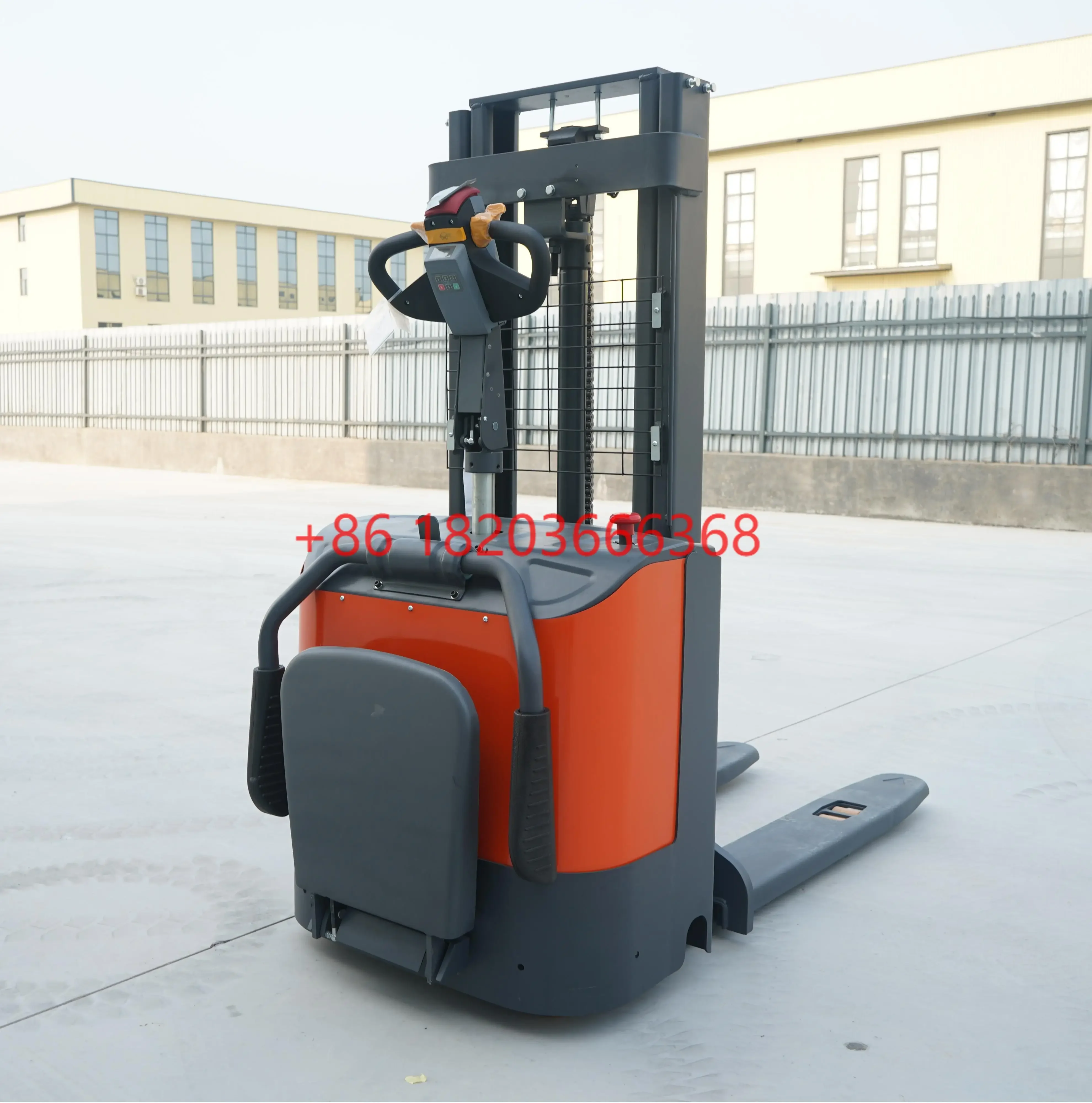 YG Customized 1 Ton 1.5 Ton 2 Ton Load Capacity Electric Container Stacker 3 Meter 4 Meter Height Lithium Battery Free Lift New