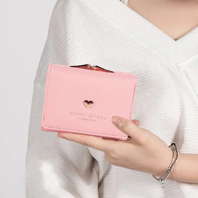 Frischer Stil Damen Kurze Faltbare Geldbörse Niedliche Metallverzierte Mini-Geldbörse Studentische Lässige Münzbörse Tragbare Damen-Clutch Kartentasche