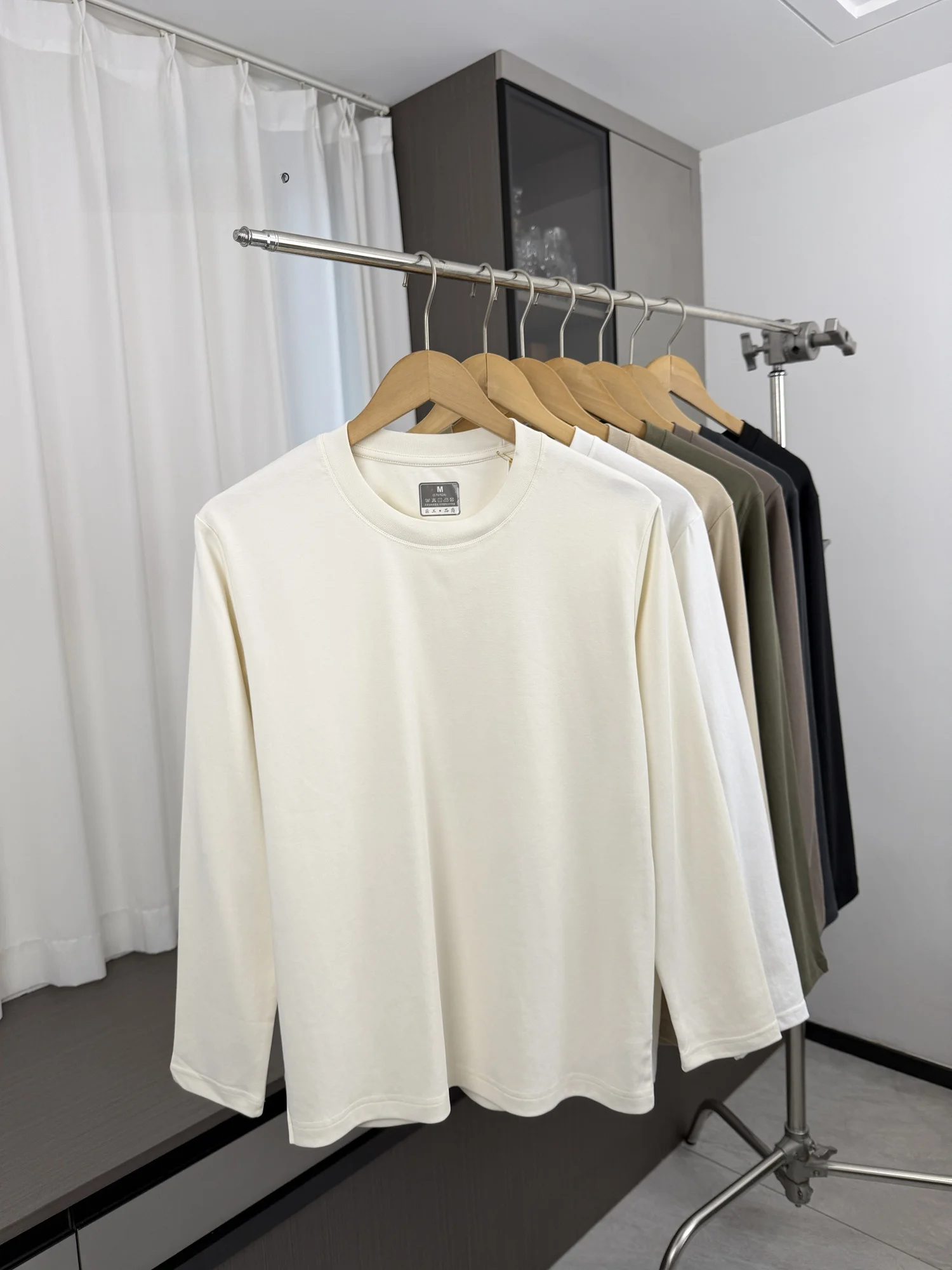 Fashionable Breathable Long Sleeve round Neck T-Shirt Men's All-Match Base Shirt Comfortable for Everyone to Wear Pure Color