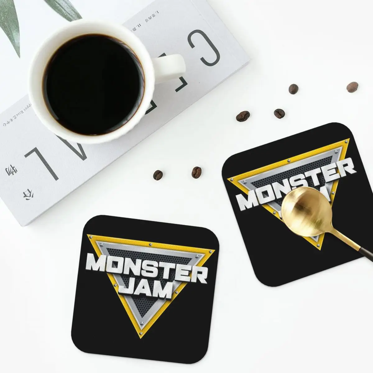 

Классические подставки с узором Monster Jam Truck, кухонные салфетки, изоляционные коврики для чашек, кофейные коврики для декора, домашняя посуда, подушечки, набор из 4 шт.