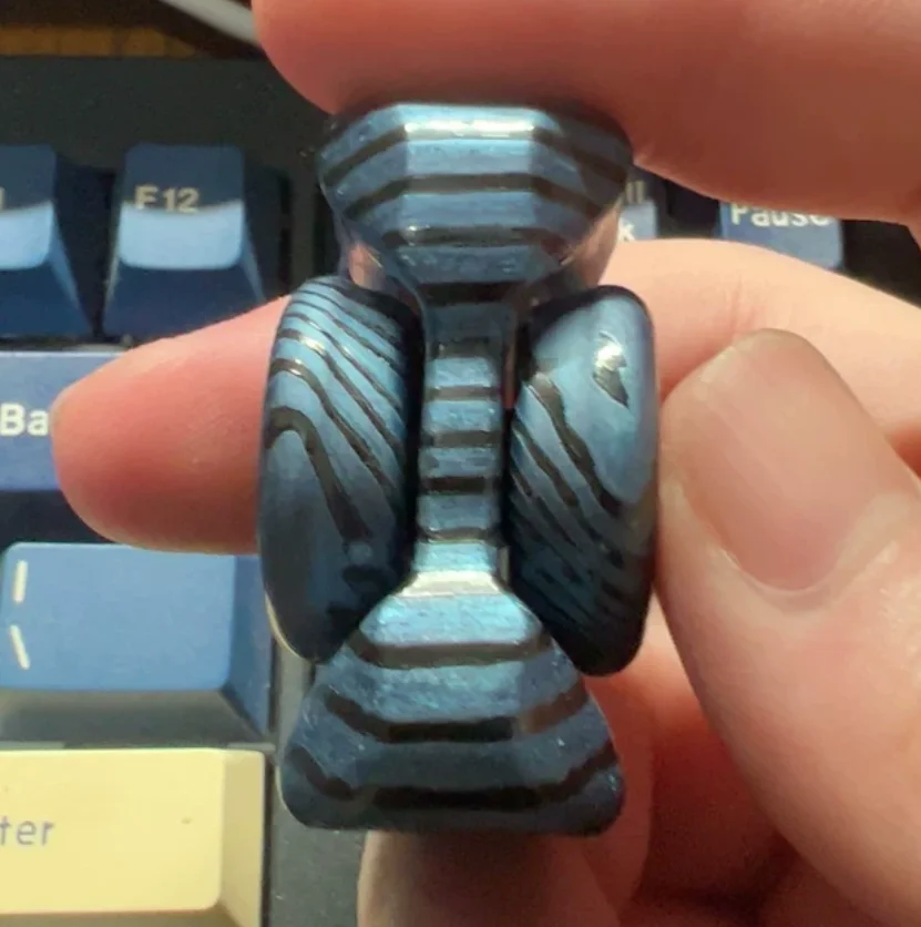 Used EDC baby+Yeti+Thicc zircuti Stress Relief Toy Haptic Spinner Fingertip Gyroscope Decompression Toys