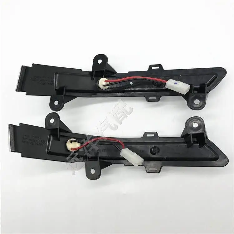 Auto parts High quality 1 pcs reverse mirror turn signal rearview mirror LED light  For Dongfeng DFS DFM scenery 580 580pro