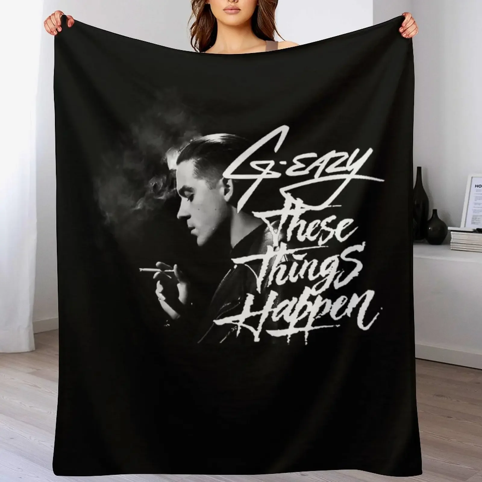 

hapen in the dark smoke Throw Blanket Softest Decorative Sofa Decorative Beds Blankets
