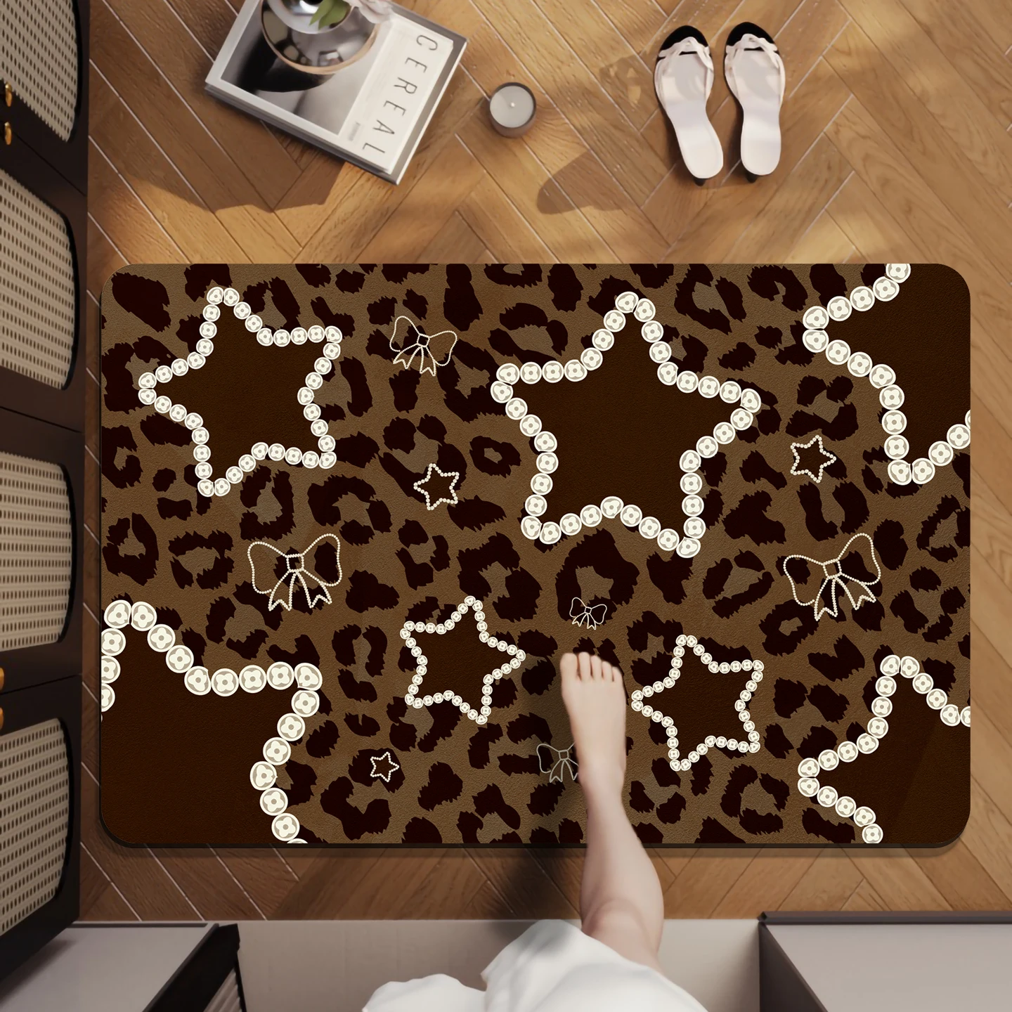 

Коричневый леопардовый принт в стиле ретро, диатомовая грязь, ванная комната, туалетная дверь, водопоглощающий нескользящий быстросохнущий коврик для ног, коврик для входной двери