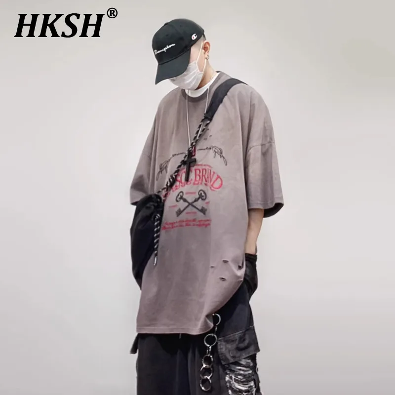 

HKSH Summer New Hip Hop Trendy Punk Vintage Round Neck Short Sleeve T-shirt Embroidered Loose Oversized Perforated Tees HK0928