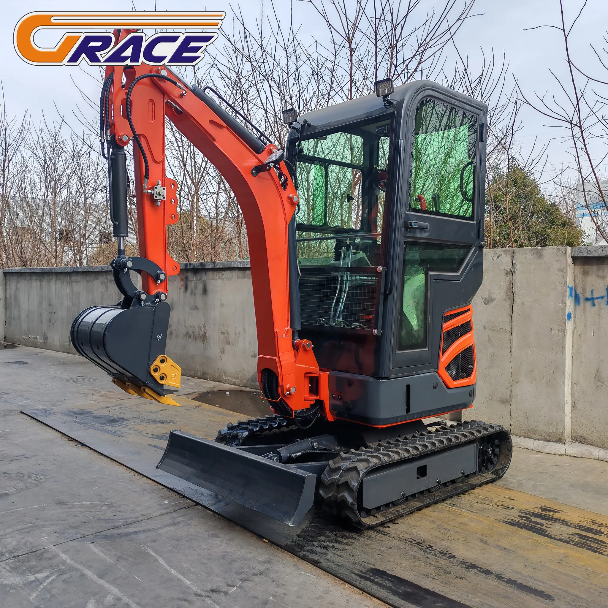 حفارة ديزل صغيرة بجرار 1.2 طن - آلات هندسية مدمجة هيدروليكية على طراز كوبوتا