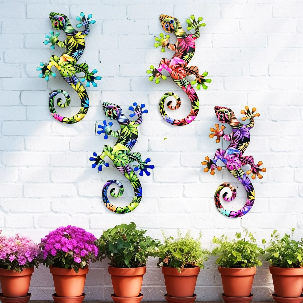 Metal Art Gecko Wall Decor Vibrant Iron Art Lizard Sculptures Gecko Hanging Ornament for Outdoor Home Office Yard Garden Wedding