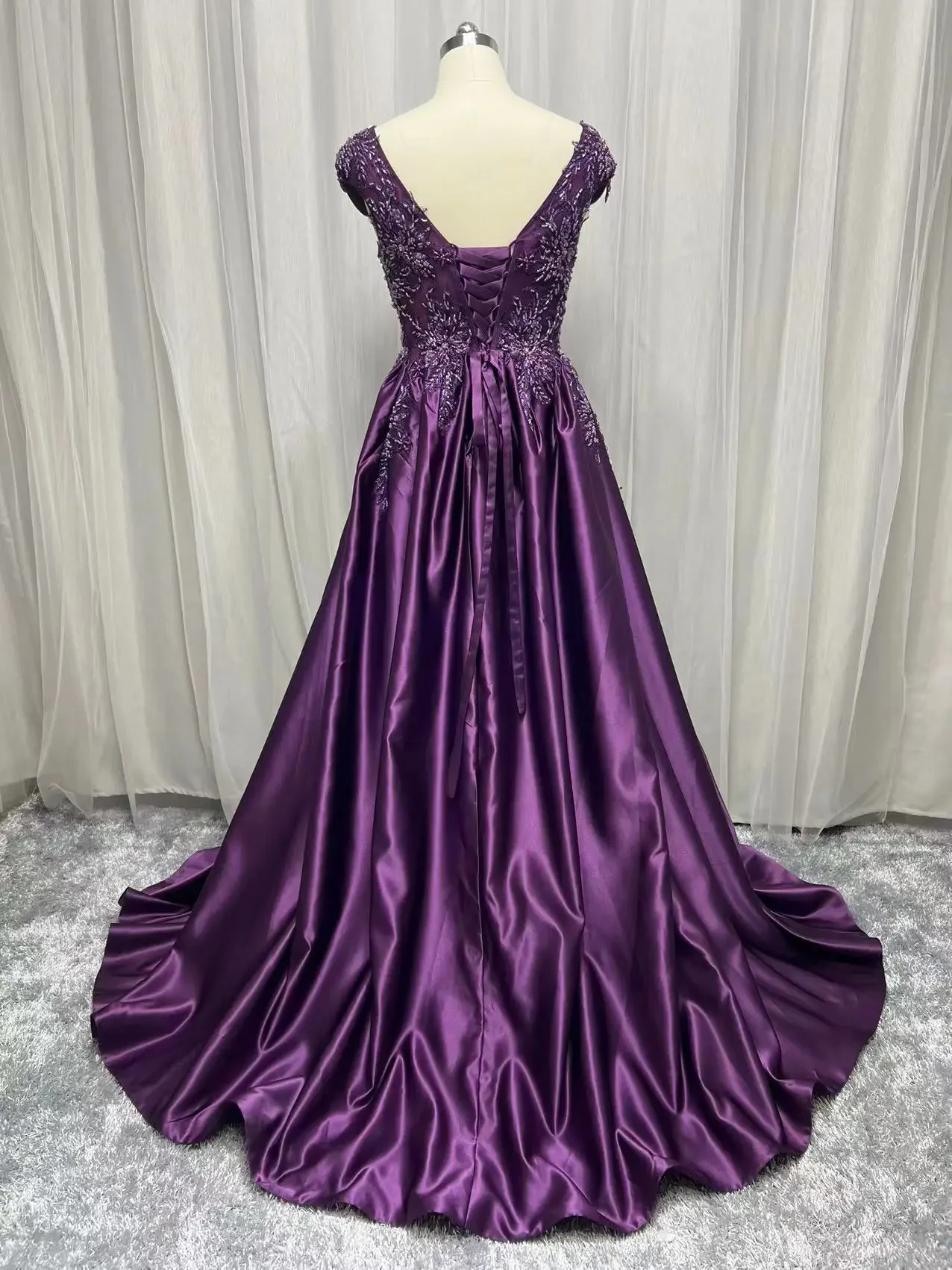 Photo réelle élégante longue robe De bal violette Abendkleider 2023 Sexy haute fente perlée appliques robes De Fiesta robes De soirée