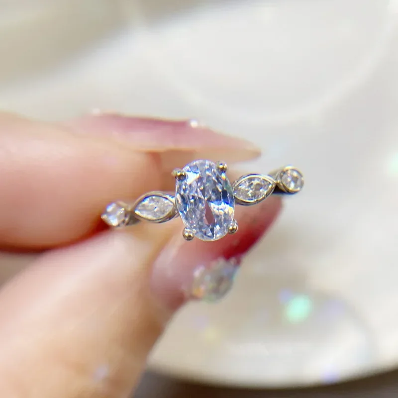 

MDLFES Moissan Diamond Style Small Goose Egg Wedding Band Niche to Simple Brilliant Sparkling 18K Plated