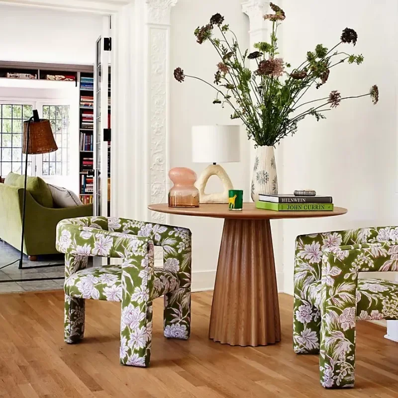 

American all-solid wood dining table small apartment wabi wind round table French meal