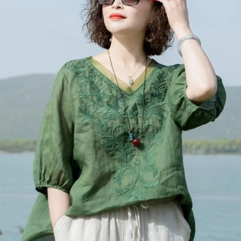 Summer New Literary Vintage Embroidery Cotton Linen Shirt Ladies Half Sleeve Loose Casual Fashion Blouse Women\'s Clothing Tops