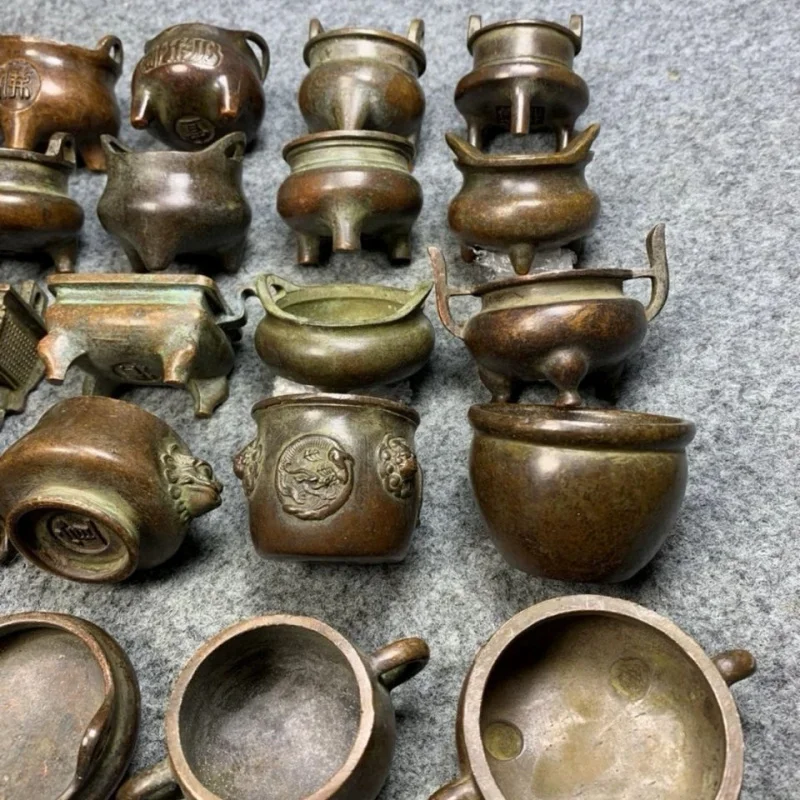 Rural vintage copperware finds: Xuan De , Qiao Er , three-legged , copper furnace ornaments