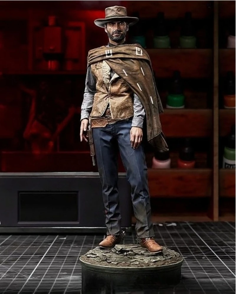1/24 Scale Die-Cast Resin Figure Model Kit Eastwood Westside Buckaroo Hobby Miniature Toys Unassembled and Unpainted DIY Diorama