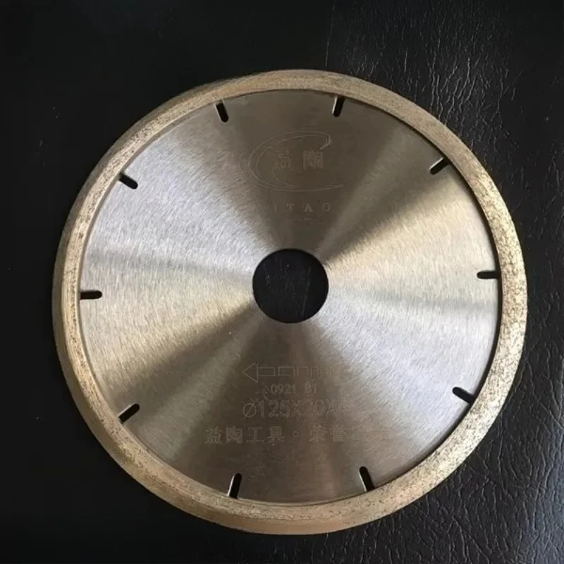 Ceramic tile edging with dia-mond V-shaped piece, C-NC three bl-ade cutting machine V-shaped wheel and V-shaped slotting