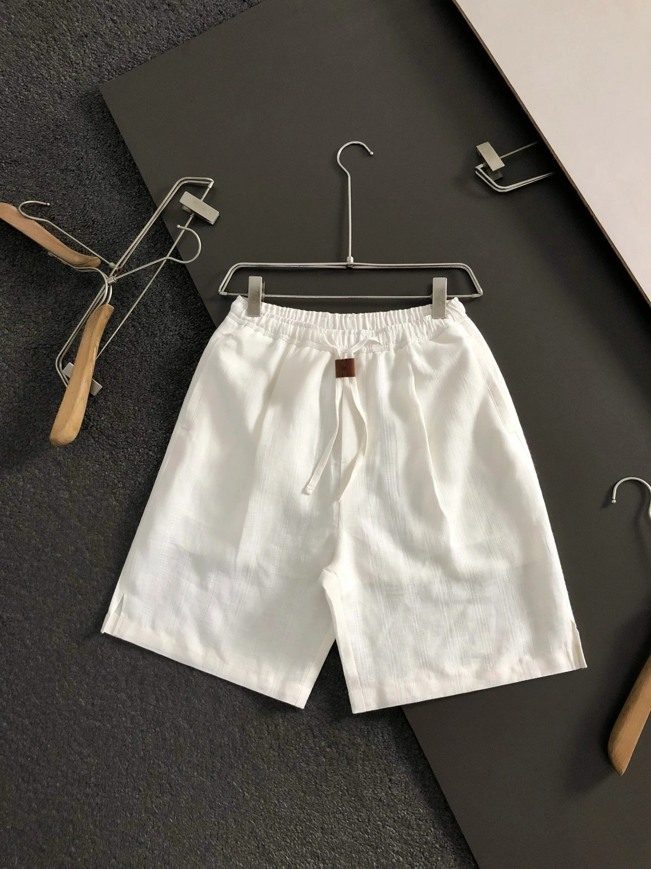 

Italian Style Men's Summer New Loose Fit Linen Shorts Drawstring Elastic Waist Breathable Five-Point Pants Youth Standard