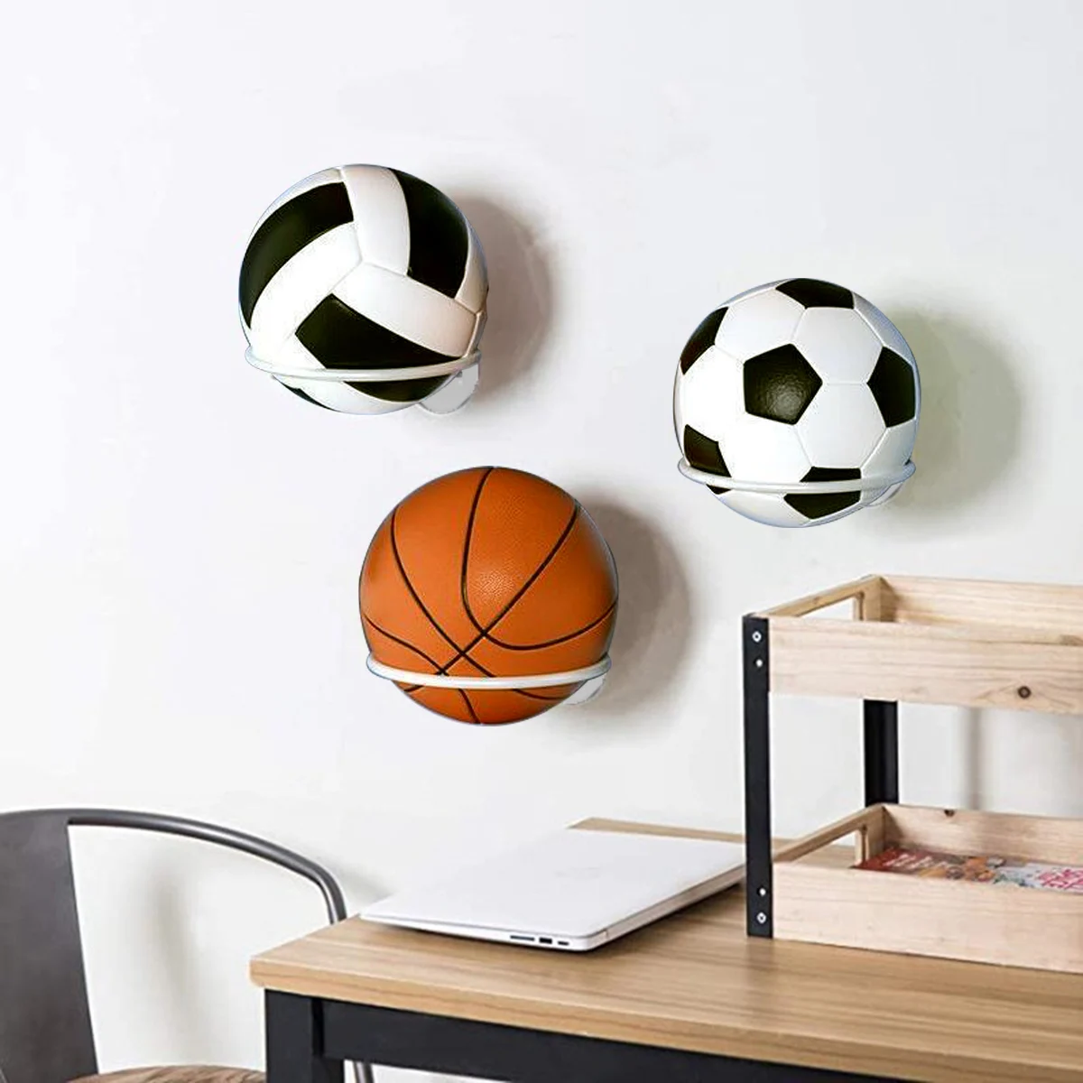 1 قطعة حامل عرض كرة رياضية مثبت على الحائط لكرة السلة وكرة القدم والكرة الطائرة ورف تخزين متين على الحائط