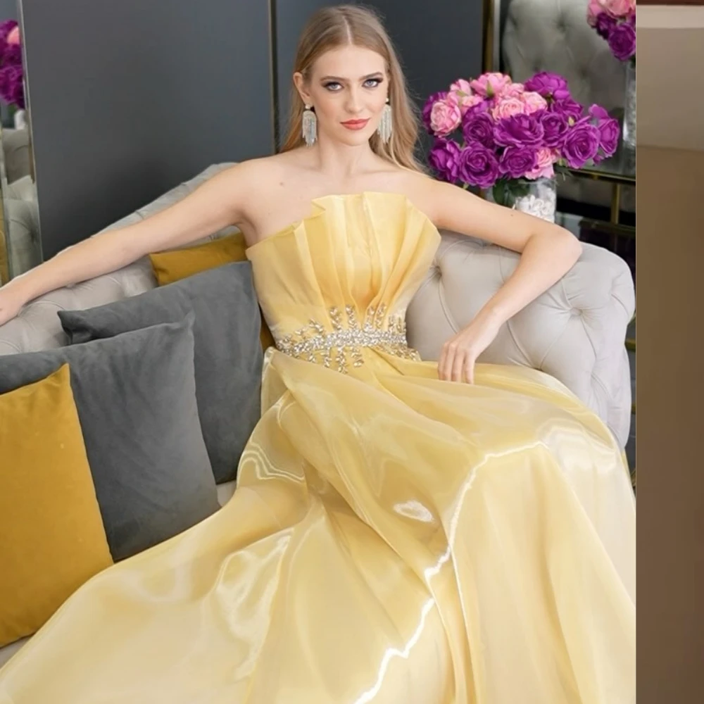 Customized es Beading Wedding Party A-line Scalloped Bespoke Occasion Gown Long Dresses