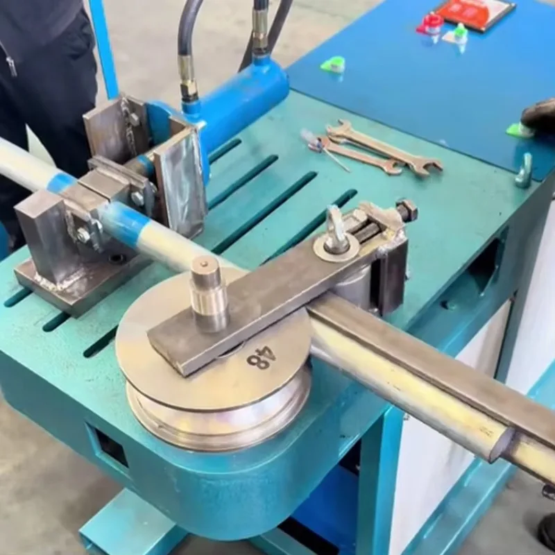 2025 سعر المصنع الهيدروليكية التلقائية الكهربائية آلة ثني الأنابيب باستخدام الحاسب الآلي آلة ثني الأنابيب آلة ثني الأنابيب والأنبوب