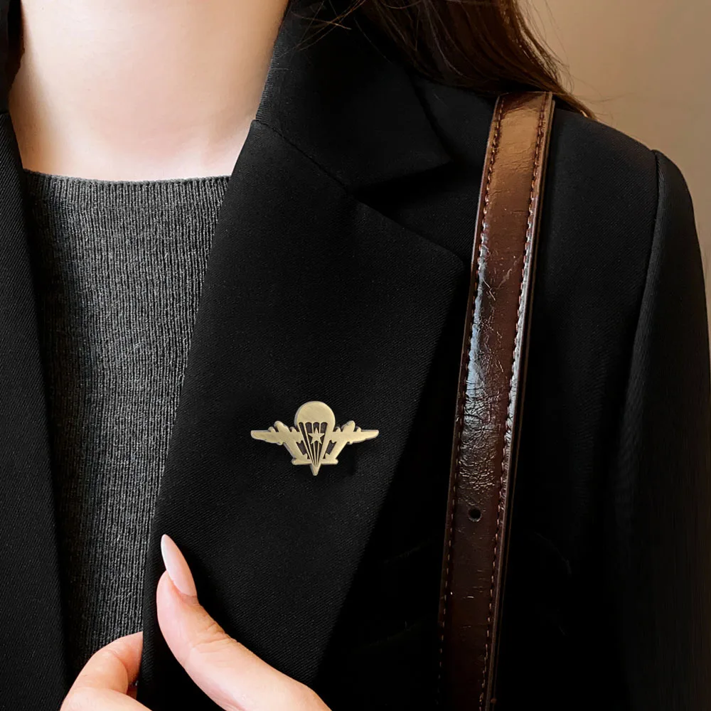 Vintage Airborne Paratrooper Wings Enamel Pin Bronze Military Parachute Lapel Brooch Star Winged Badge Retro Army Collectible Gi